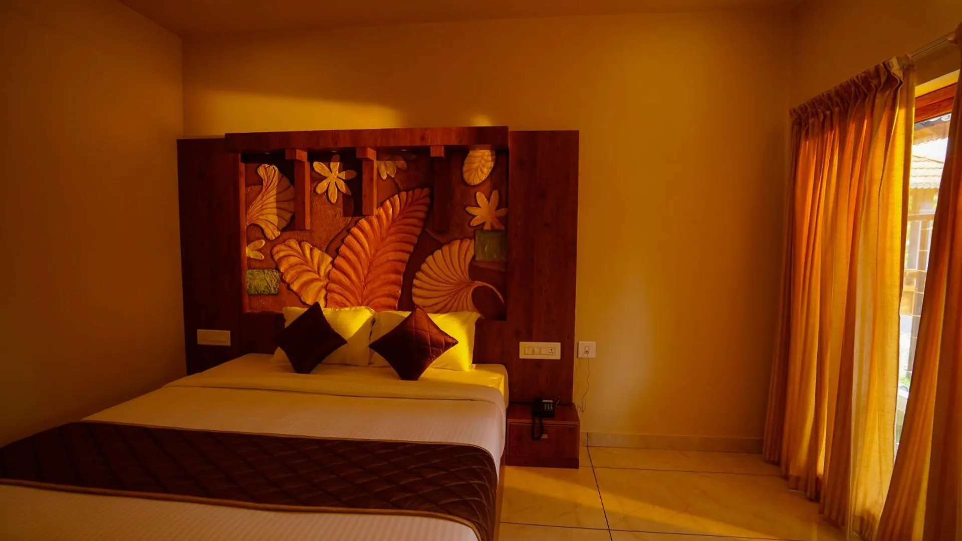 Kottackal Nature Inn Nedumbassery Hotel